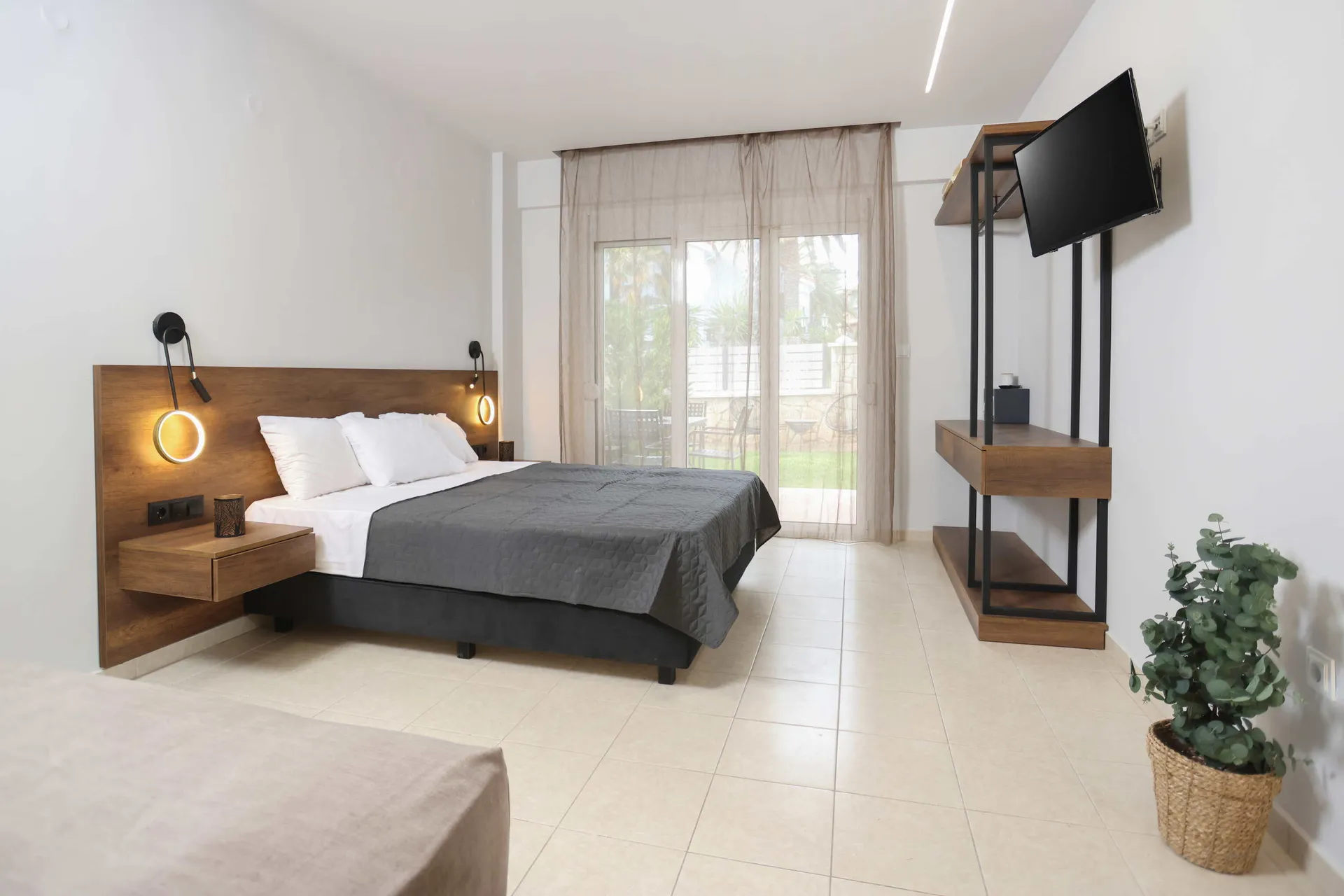 Tiara Holidays - Danae Comfort Living - Comfort Studio with terrace soba